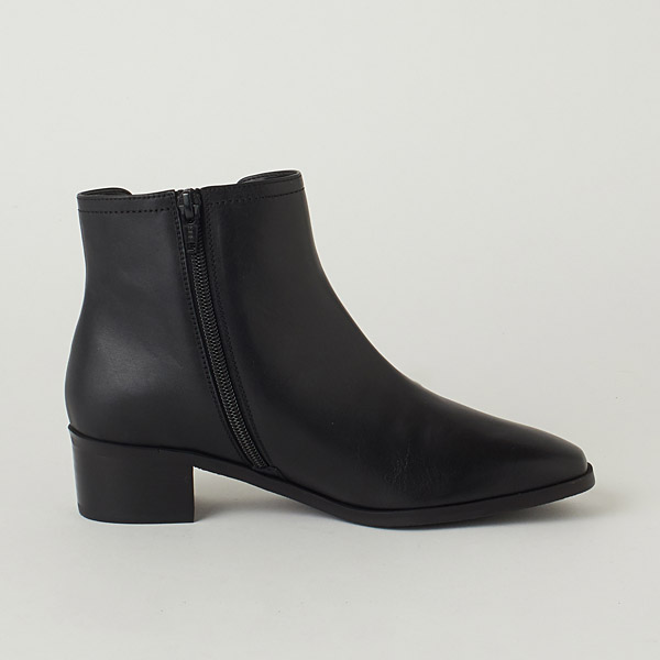 Short Boots