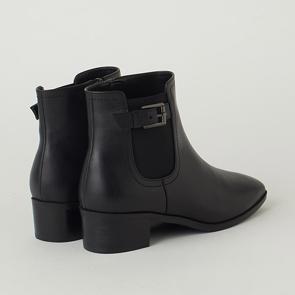 Short Boots